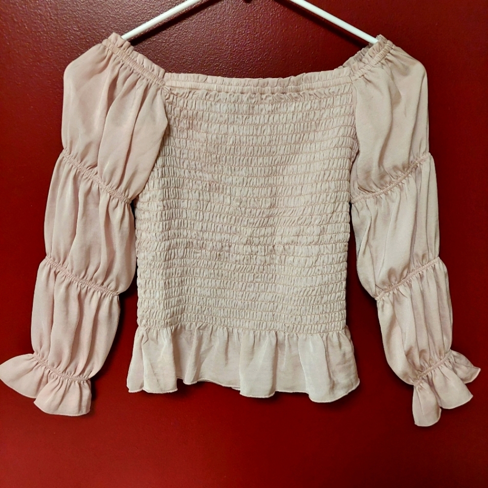 NWT Express Off The Shoulder Light Pink Long Statement Sleeves Top - Size XS